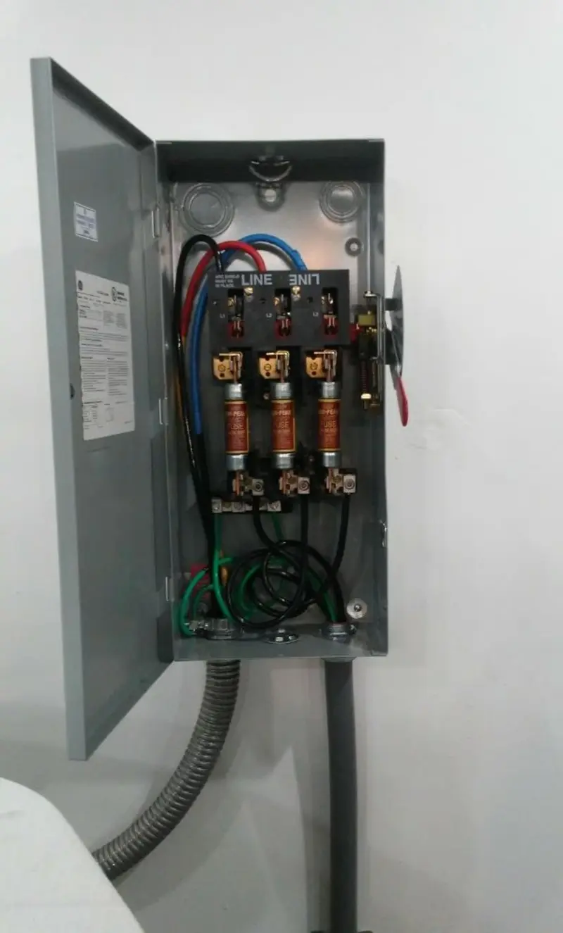 Three-phase disconnect switch installed for Electrical Wiring & Rewiring in Charleroi
